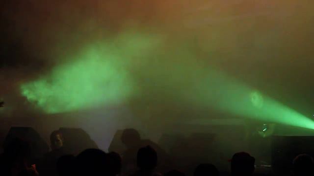 Quemists in SPB, plays Stompbox смотреть онлайн