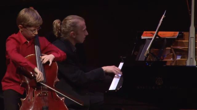 Cello Biënnale Amsterdam 2016: Thomas Prechal Massenet & Popper смотреть онлайн