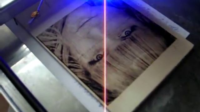 Vyziganie Laserom Portret Devuszki