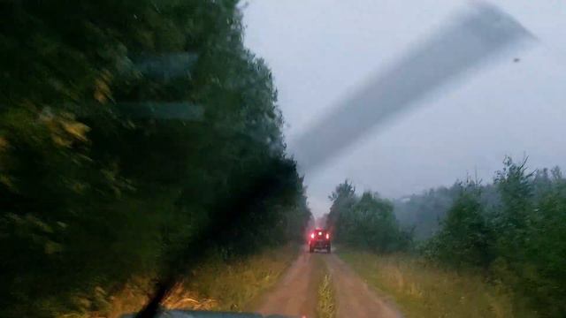 Ливень и буря по пути из Даравки в Кологрив смотреть онлайн