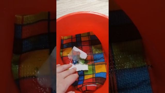 ШОК! Как отстирать кухонные полотенца от краски. Секрет от АТОМИ смотреть онлайн