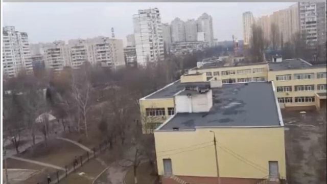 КИЕВ под обстрелами смотреть онлайн