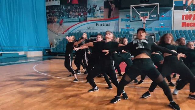 VIDNOE DANCE FAMILY смотреть онлайн