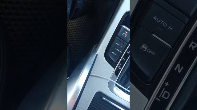 Geely Atlas звук при переключении R на D смотреть онлайн