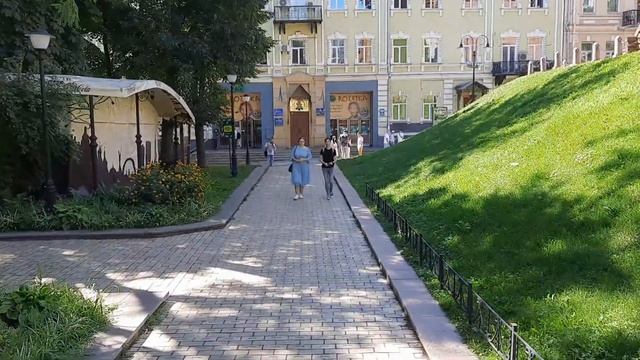 ЗОЛОТЫЕ ВОРОТА в Киеве. Доходный дом Сироткина / THE GOLDEN GATE of KIEV, Ukraine #Visitkiev смотреть онлайн