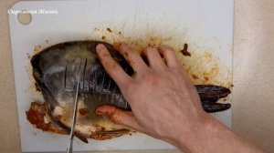 Вкусные Карпы БЕЗ костей.  Быстрый и лёгкий способ удалить у рыбы мелкие кости