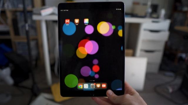 Why you MUST Jailbreak your iPad смотреть онлайн