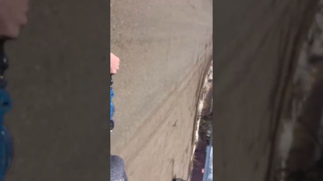 Мотороллер муравей шпарит смотреть онлайн