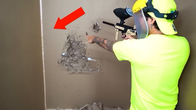 ESCAPANDO DE 100 CAPAS DE CARTÓN CAJA PEQUEÑA VS GIGANTE !! смотреть онлайн