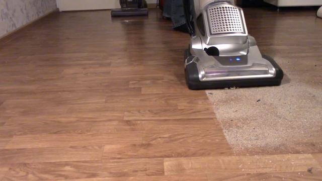 Hard Floor Test: AEG/Electrolux Precision смотреть онлайн