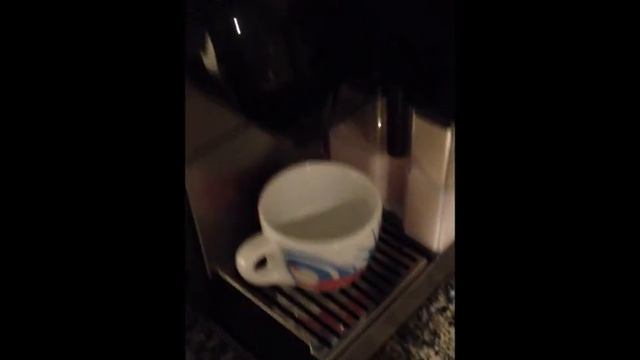 Decaffeinato espresso - Nespresso DeLonghi Lattissima plus смотреть онлайн