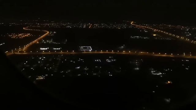 Night Time Landing at Sharjah International Airport смотреть онлайн