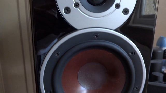 Dali Zensor 1, Cambridge Audio Topaz AM10 - Rock music смотреть онлайн