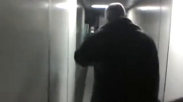 Аэропорт Шереметьево - Трап к самолёту смотреть онлайн