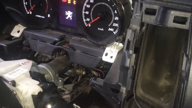 Бесключевой обход Peugeot 4007 смотреть онлайн