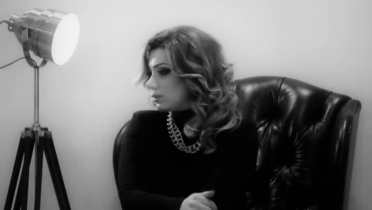 ՊՐԵՄԻԵՐԱ! Anahit Shahbazyan - Karotis Anurjner (Official Music Video 2014) смотреть онлайн
