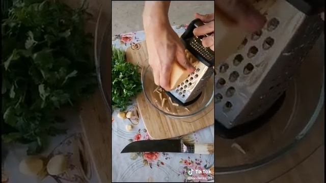 Самый вкусный шашлык, рекомендую вам приготовить так как на видео. смотреть онлайн