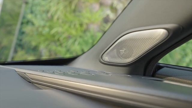 The Toyota C-HR 2024 Where Style Meets Sustainability смотреть онлайн