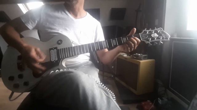 Dog eat dog guitar rhythm AC/DC live at river plate смотреть онлайн