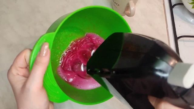 Робимо глазурь на паску із желе та цукрової пудри!