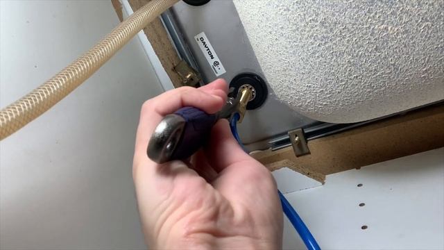 How to remove old kitchen RO water system faucet. смотреть онлайн