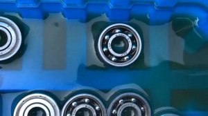 Как разобрать, почистить и смазать подшипники роликов