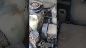 Троит гранта.Заливает свечу в 4 целиндре.Причины,устранение неполадки.