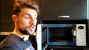 Как почистить микроволновку внутри от жира