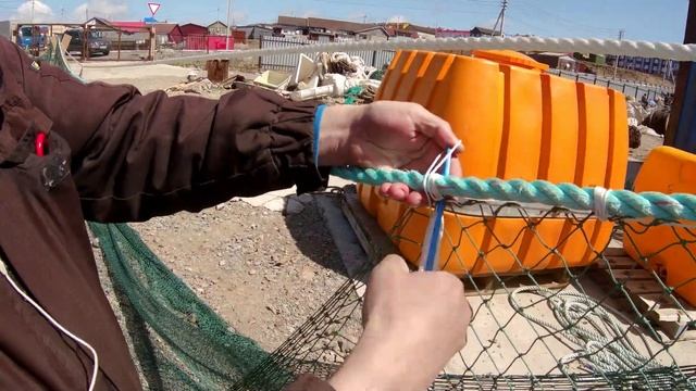 Посадка сети на подбору. Пошив крыла на бегу. 漁師の仕事 Fixed net смотреть онлайн