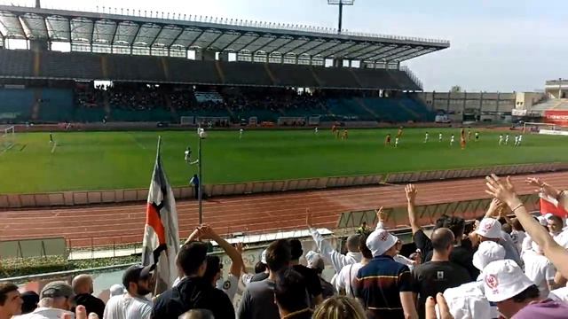 Biancoscudati Padova - Sacilese 12.04.2015 ( Ultras Padova Tribuna Fattori ) 1di2 смотреть онлайн