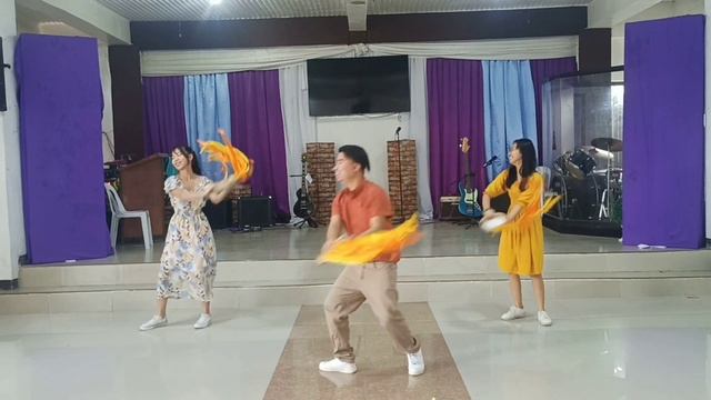 FAITH Hillsong Music Australia | Tambourine dance смотреть онлайн