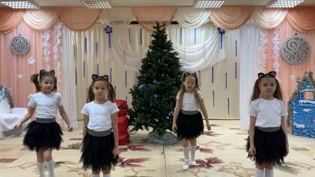 "Новогодняя звезда". Ансамбль «До Ре Ми» (7 лет), г. Казань смотреть онлайн