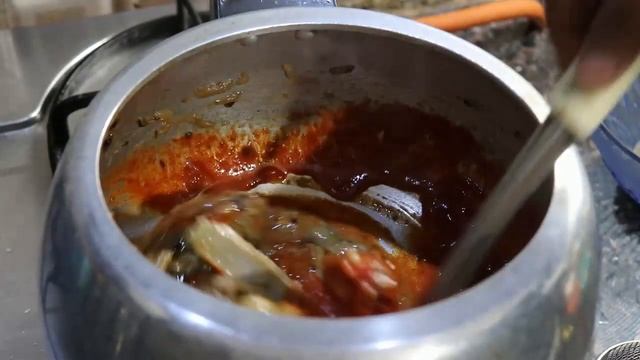 Mutton Rogan Josh | मटन रोगन जोश | Restaurant Style Mutton | смотреть онлайн