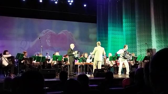 Оркестр "Ренессанс" "Полька " смотреть онлайн