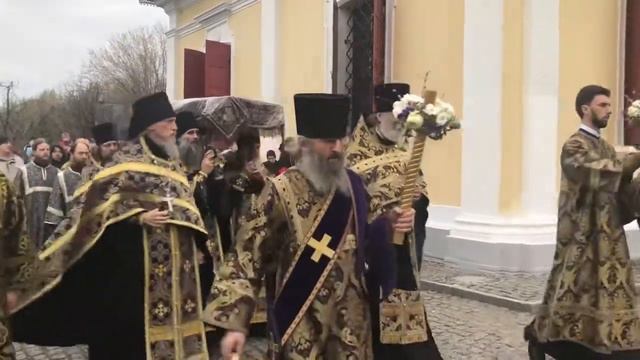 Великий Пяток. Погребение Плащаницы Господней. Крестный ход смотреть онлайн