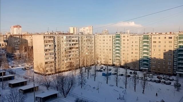 Случайный, но интересный, разговор у магазина 31.01.21 - с молодой семьёй челябинцев. смотреть онлайн
