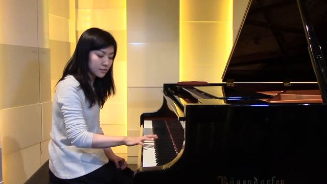 Learn classical piano - How to make melody sound better смотреть онлайн