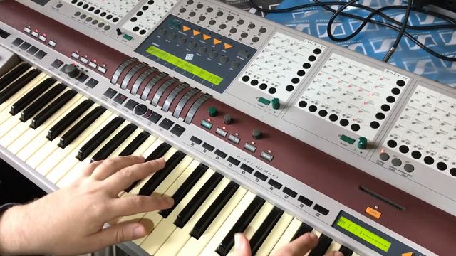 Hohner Adam Digital Synthesizer смотреть онлайн