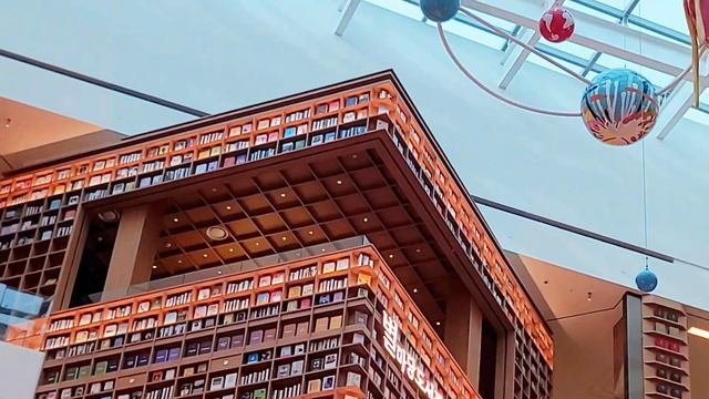 Starfield suwon||Starfield library||Famous Starfield library suwon||4K famous||RAJEEV VLOG||수원 스타필드 смотреть онлайн