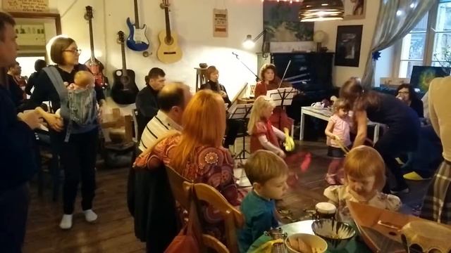 Проект "Я с мамой на концерт" представляет: Камерный ансамбль "Музыкальный дом" 18.01.15 в «Миракл» смотреть онлайн