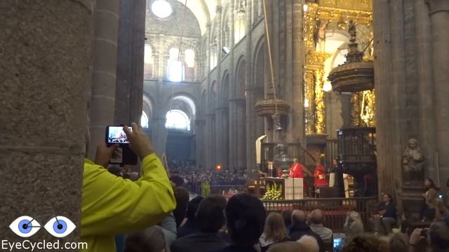 Camino de Santiago, Day 17: Botafumeiro Mass смотреть онлайн
