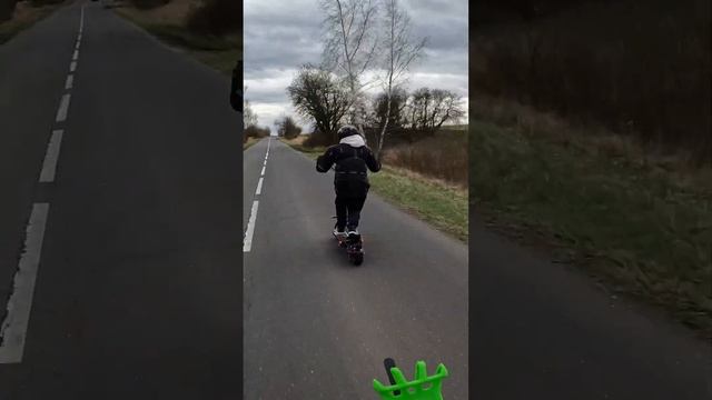 Dualtron X Limited vs Thunder2 смотреть онлайн