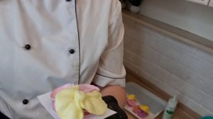 Цветы из зефира Анютины глазки