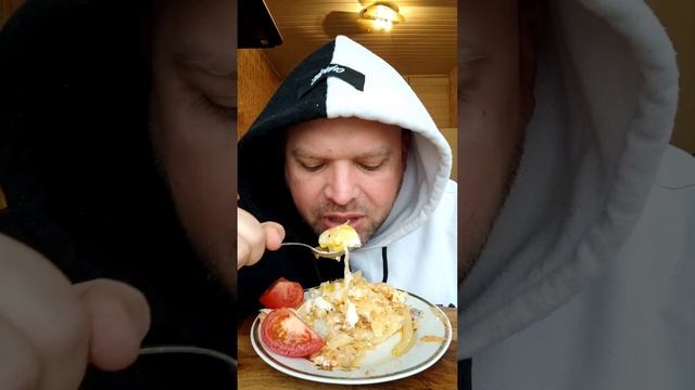 ОБЖОР жареная капуста с яйцом/утренний мукбанг смотреть онлайн