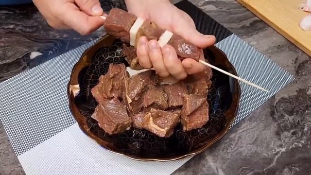 Рецепт приготовления самого вкусного шашлыка!!! смотреть онлайн