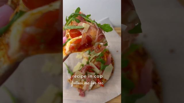 Homemade Prosciutto Flatbread Pizza #recipes #foodie #recipe #cocktail #pizza смотреть онлайн