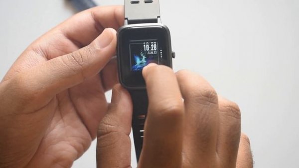 HolyHigh ID205L Smart Watch/Fitness Tracker | Detailed Review |