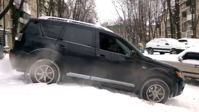 Небольшое испытание Mitsubishi Outlender XL зимой. смотреть онлайн
