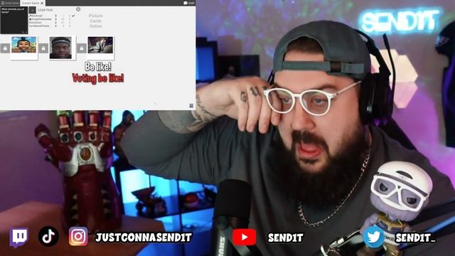 TheDooo memeing in Cards Against Humanity is Hilarious! *Reaction* смотреть онлайн