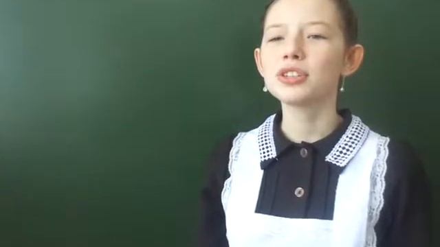 Страна читающая — Альбина Салаватуллина читает произведение «Послушайте!" В. В. Маяковского смотреть онлайн